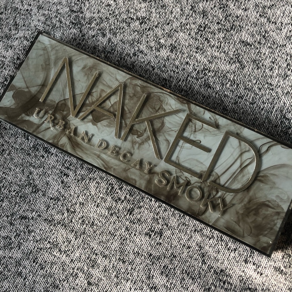 Naked Smoky Eyeshadow Palette